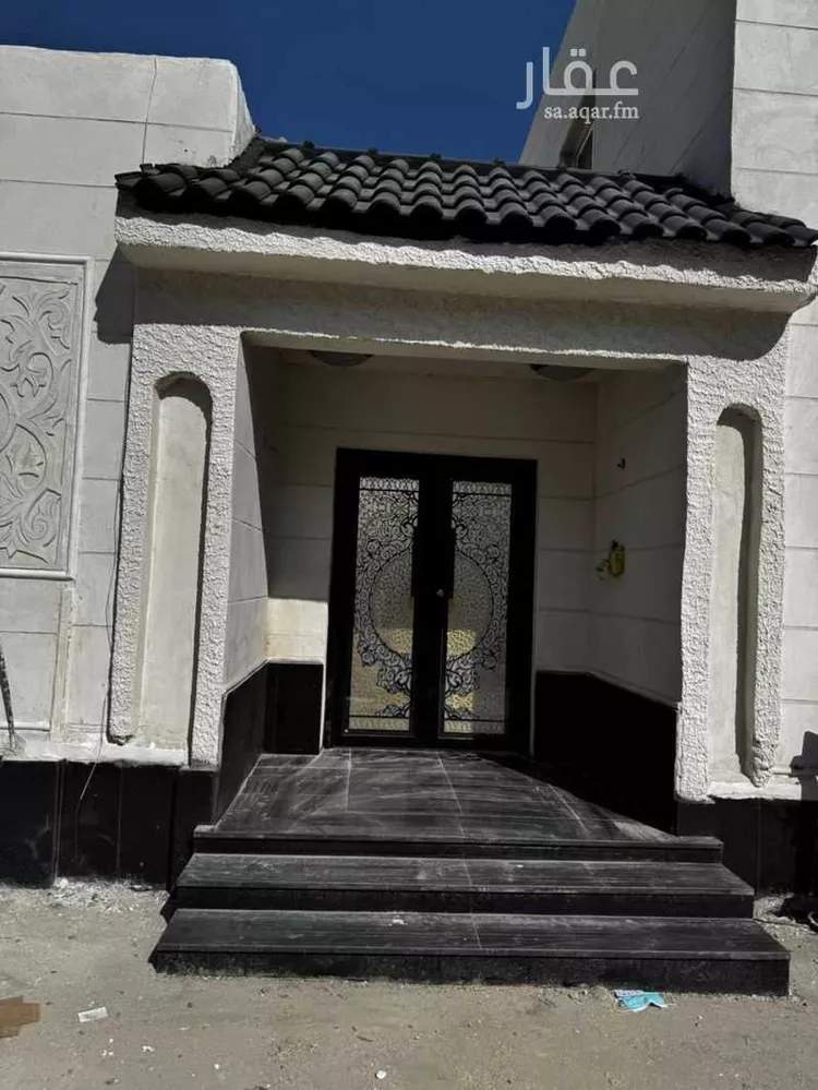 فيلا للبيع في شارع انس بن معاذ, مدينة الظهران, المنطقة الشرقية صورة 2