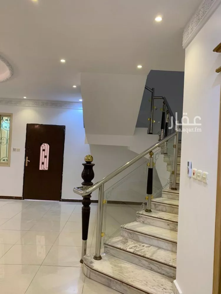 فيلا للبيع في شارع عبدالرحمن بن سلمة, حي المونسية, مدينة الرياض, منطقة الرياض