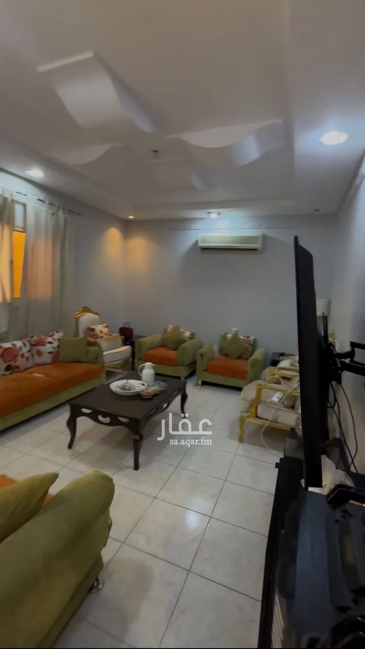 فيلا للبيع في شارع الرصافة, حي إشبيلية, مدينة الرياض, منطقة الرياض صورة 5