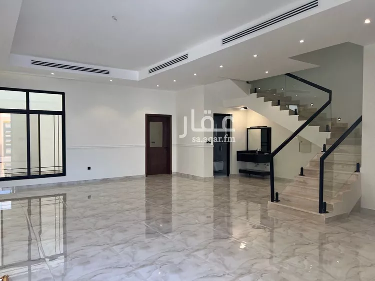فيلا للبيع في شارع 9899185, حي السيف, مدينة الدمام, المنطقة الشرقية صورة 2