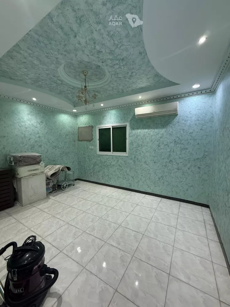 Floor for Rent in Riyadh Ad Dar Al Baida 8