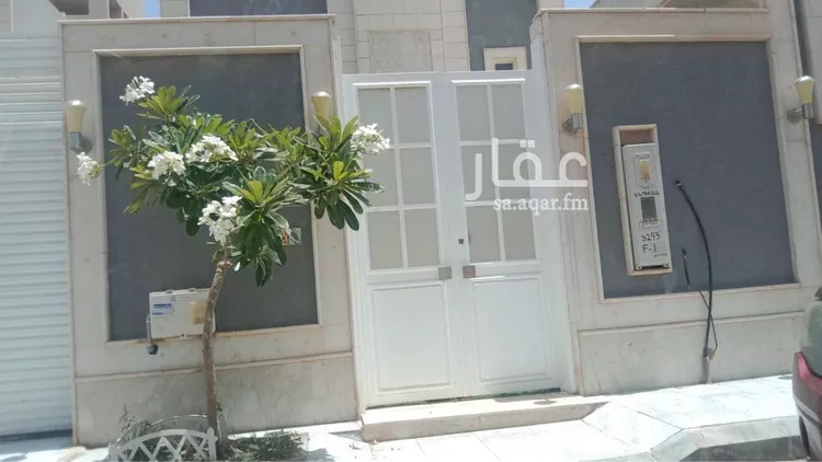 فيلا للبيع في شارع خولة بنت حكيم, حي الجريف, مدينة الرس, منطقة القصيم
