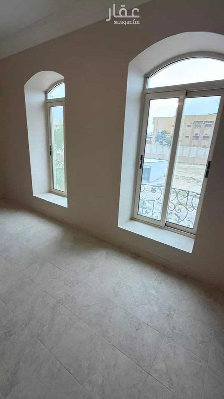 فيلا للإيجار في حي المريكبات, مدينة الدمام, المنطقة الشرقية صورة 2