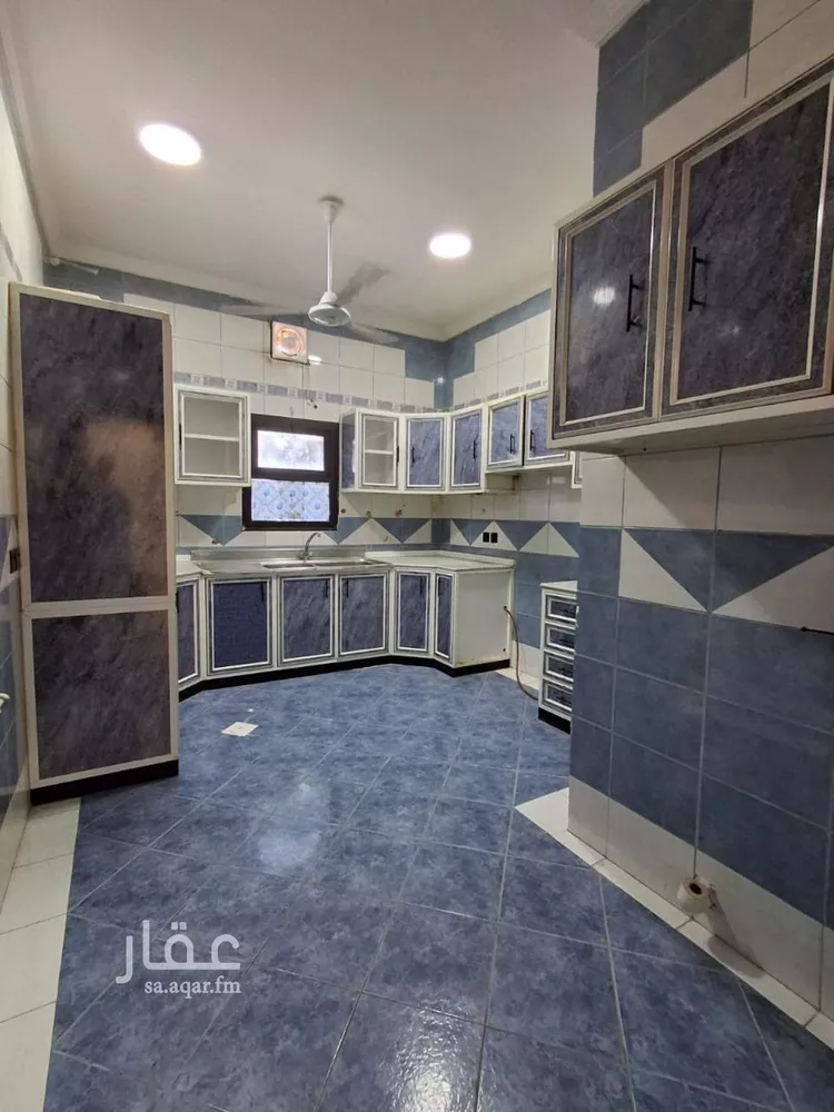 عمارة للإيجار في شارع علقمه الفحل التميمي, حي العدل, مدينة جدة, منطقة مكة المكرمة صورة 2