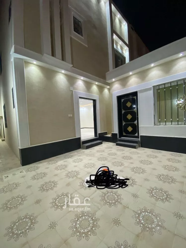 فيلا للبيع في شارع لقاح, حي عكاظ, مدينة الرياض, منطقة الرياض صورة 2
