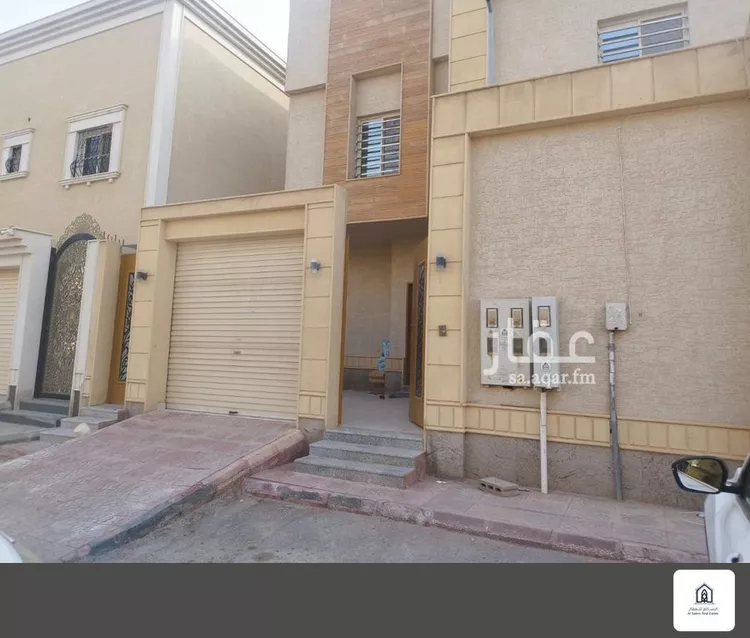 فيلا للبيع في شارع رقم 127, حي ظهرة لبن, مدينة الرياض, منطقة الرياض صورة 2