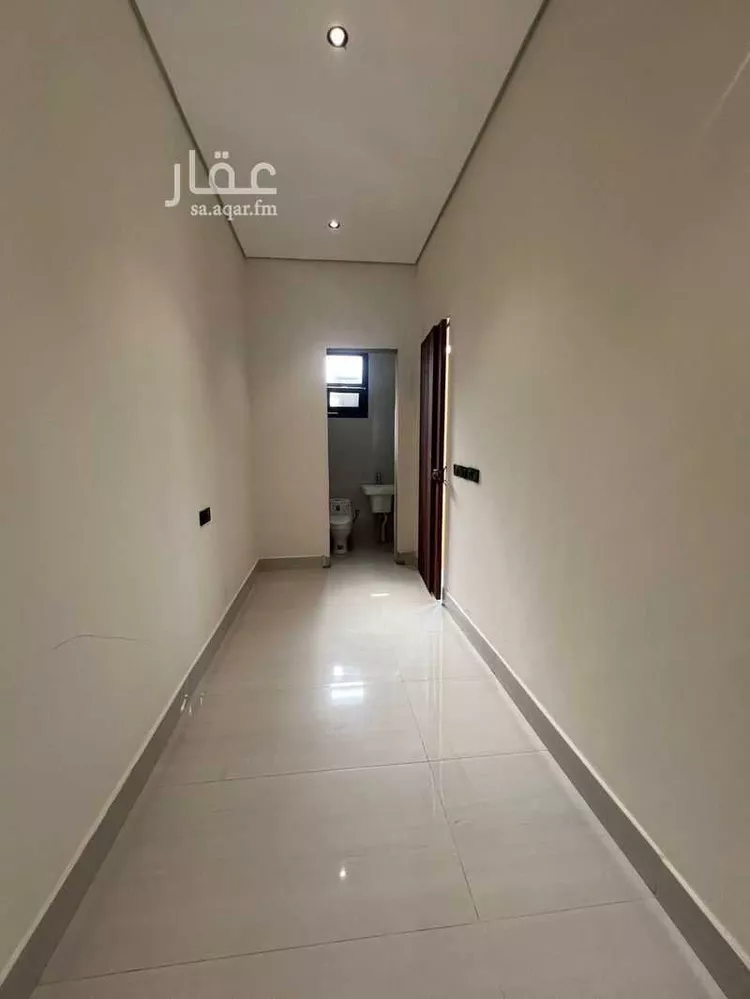 Floor for Sale in Riyadh Al Janadriyah صورة 4