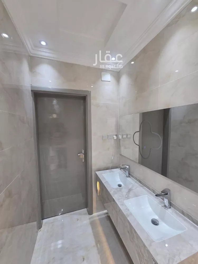 شقة للبيع في شارع الصوامع 10, حي الصوامع, مدينة أحد رفيدة, منطقة عسير صورة 2
