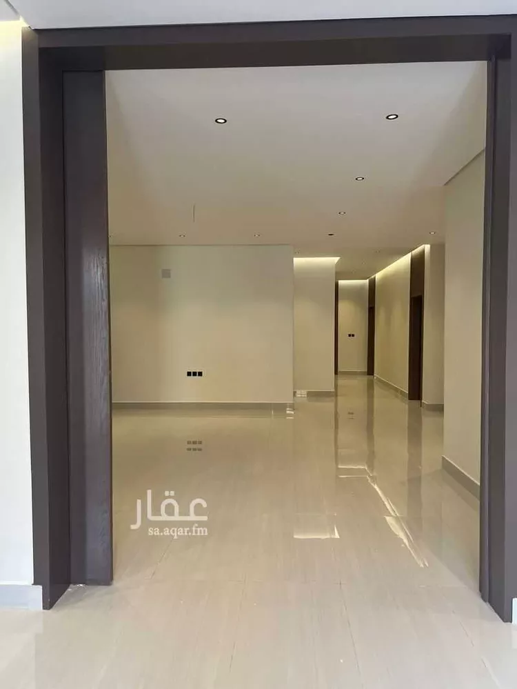Floor for Sale in Riyadh Al Janadriyah صورة 3
