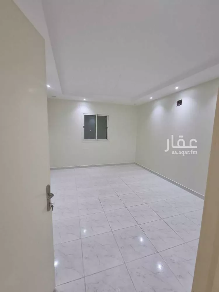 شقة للإيجار في شارع عبدالله بن المعمر بن العاص, حي السعادة, مدينة الرياض, منطقة الرياض صورة 2
