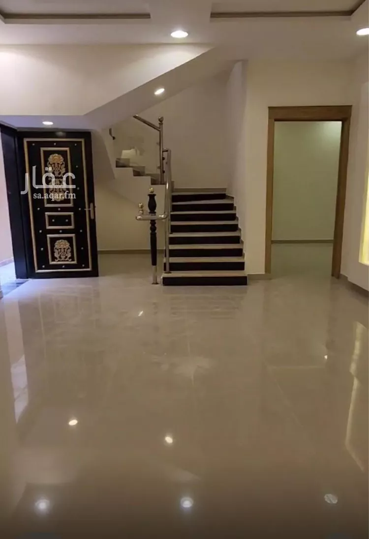 فيلا للإيجار في شارع رقم 381, حي المونسية, مدينة الرياض, منطقة الرياض
