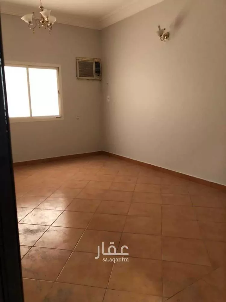 شقة للإيجار في شارع احمد عارف حكمت ، حي المروج ، ابها ، منطقة عسير صورة 2