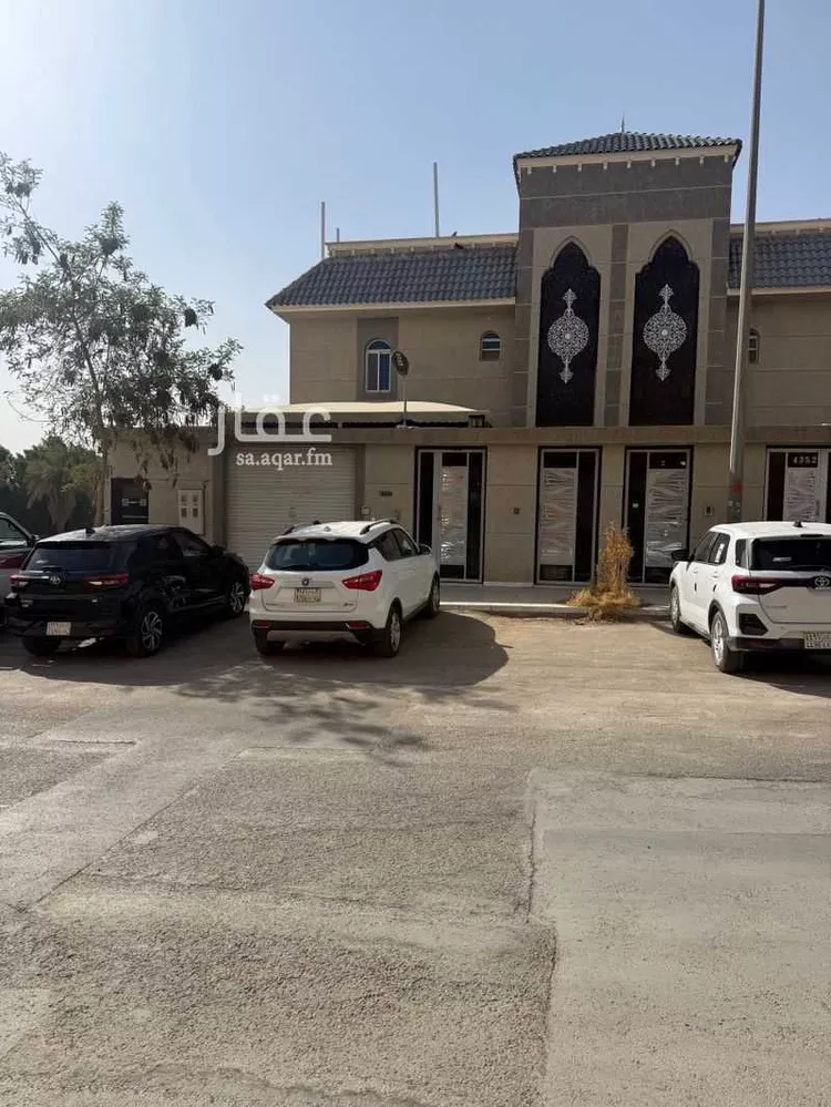 فيلا للبيع في شارع الامير عبدالرحمن ابن ناصر, حي العاصمة, مدينة الدرعية, منطقة الرياض