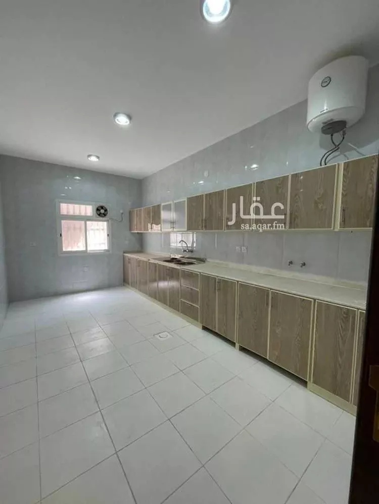 عمارة للإيجار في شارع ضمد, حي شمسان, مدينة ابها, منطقة عسير صورة 4