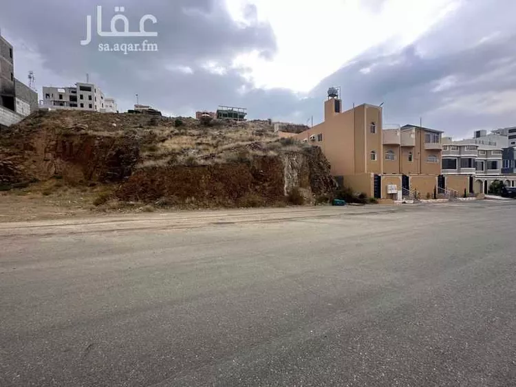 أرض للبيع في شارع احد المسارحة, حي السلام, مدينة ابها, منطقة عسير صورة 2