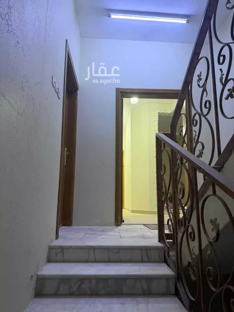 فيلا للبيع في شارع القرين, حي إشبيلية, مدينة الرياض, منطقة الرياض صورة 3