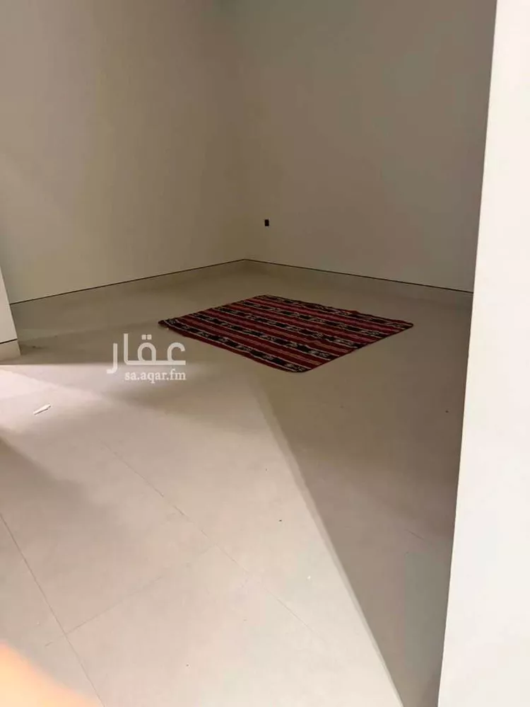 دور للبيع في شارع الحلوة, حي إشبيلية, مدينة الرياض, منطقة الرياض صورة 4