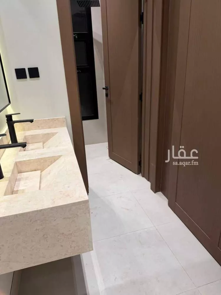 دور للبيع في شارع الحلوة, حي إشبيلية, مدينة الرياض, منطقة الرياض صورة 3