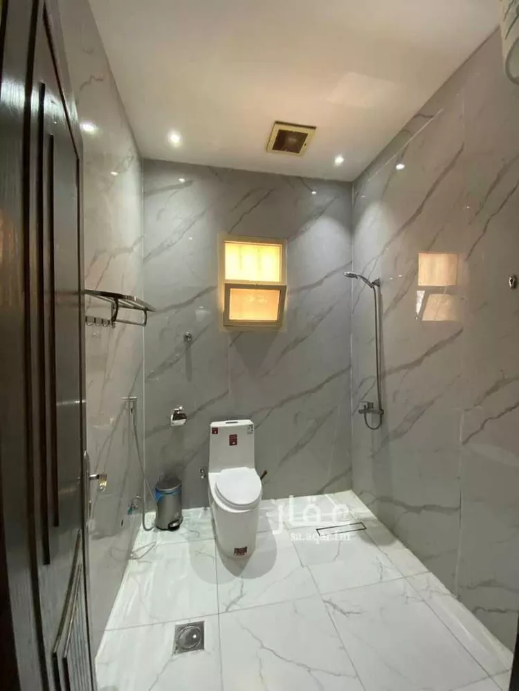 عمارة للبيع في شارع بحر العرب, حي إشبيلية, مدينة الرياض, منطقة الرياض 11