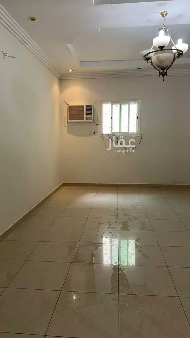 فيلا للبيع في شارع القرين, حي إشبيلية, مدينة الرياض, منطقة الرياض صورة 4