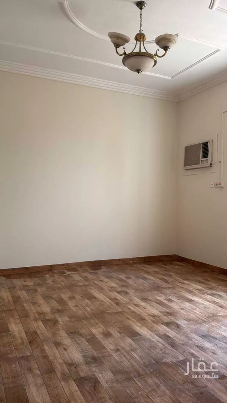 فيلا للبيع في شارع القرين, حي إشبيلية, مدينة الرياض, منطقة الرياض 9