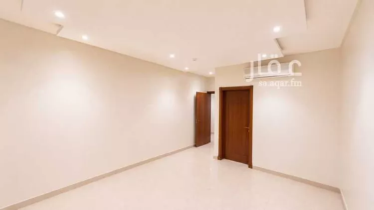 Commercial Office for Rent in Taif Al Faisaliah صورة 3