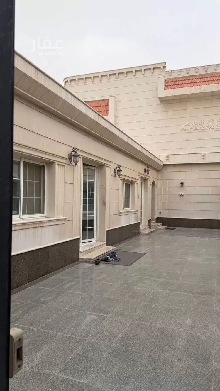 فيلا للبيع في شارع صخر بن حرب, حي الدوحة الجنوبية, مدينة الظهران, المنطقة الشرقية صورة 5