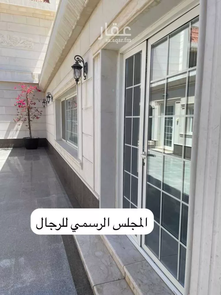 فيلا للبيع في شارع صخر بن حرب, حي الدوحة الجنوبية, مدينة الظهران, المنطقة الشرقية 8