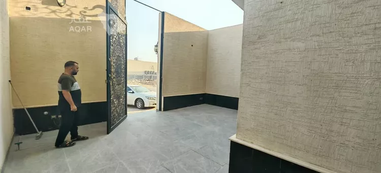 Floor for Rent in Riyadh Al Arid 2