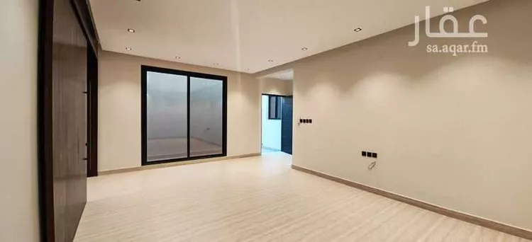 Floor for Sale in Riyadh Al Arid 8