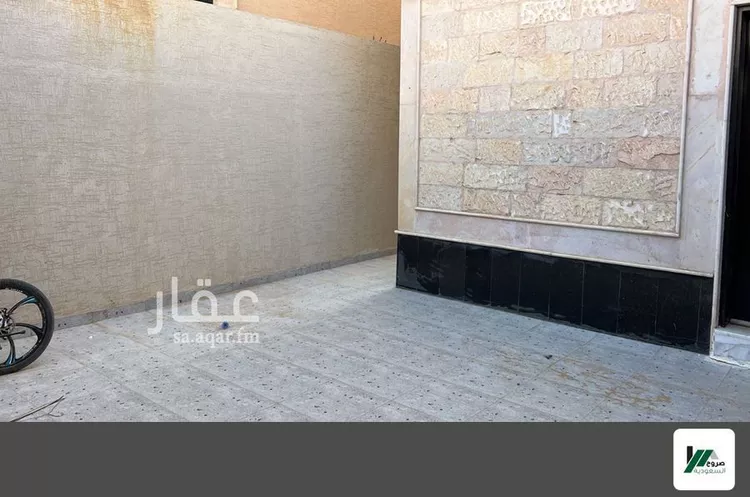 فيلا للبيع في شارع رقم 73, حي ظهرة لبن, مدينة الرياض, منطقة الرياض صورة 2