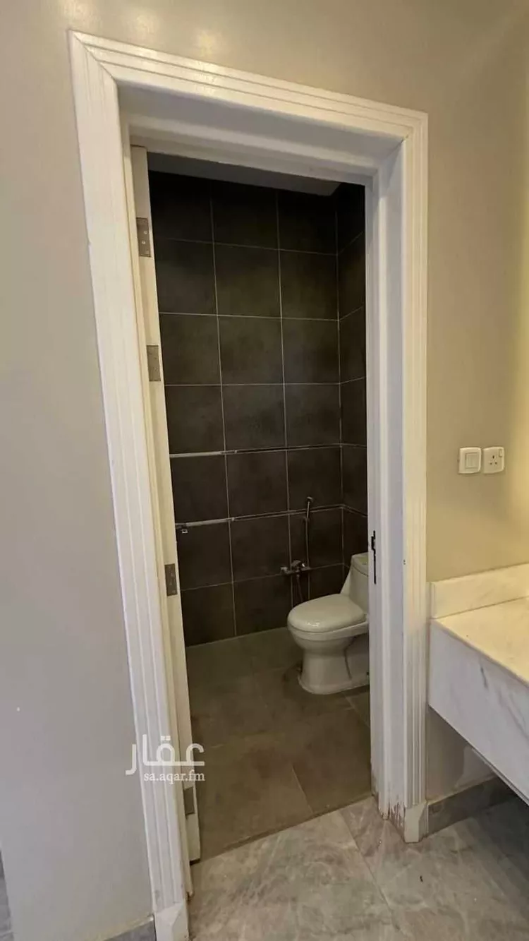 فيلا للإيجار في شارع صالح بن صديق كمال, حي العارض, مدينة الرياض, منطقة الرياض صورة 5
