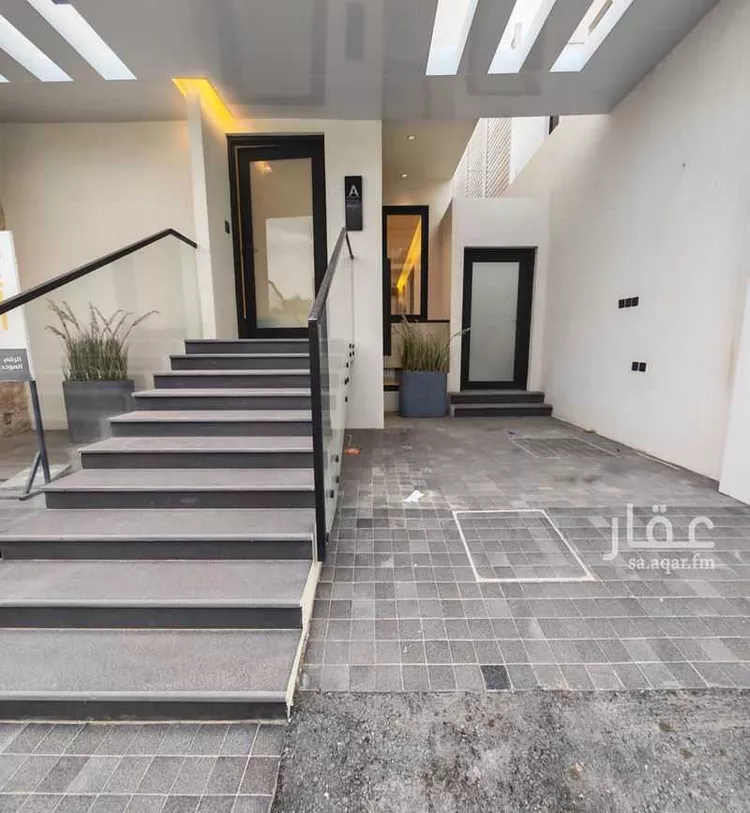 دور للبيع في شارع رقم 337, حي الملقا, مدينة الرياض, منطقة الرياض صورة 4