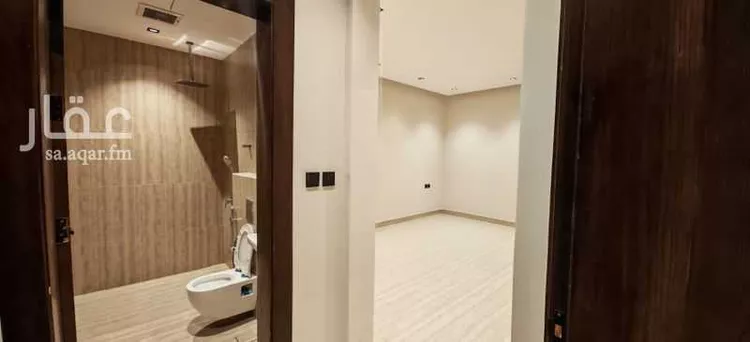 Floor for Sale in Riyadh Al Arid 11