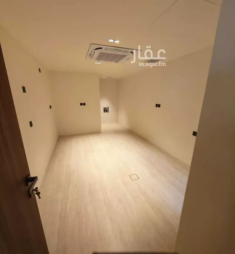 دور للبيع في شارع رقم 337, حي الملقا, مدينة الرياض, منطقة الرياض صورة 5