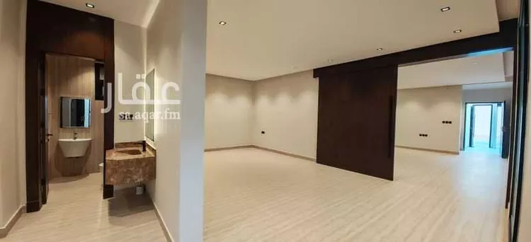 Floor for Sale in Riyadh Al Arid 6