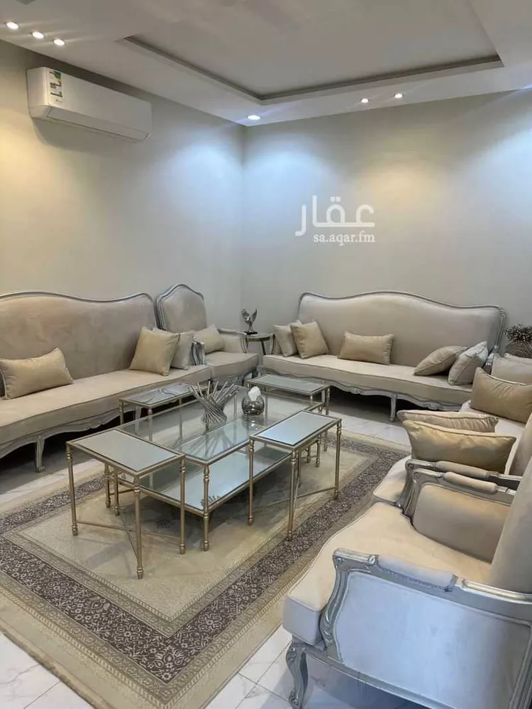 فيلا للإيجار في شارع آسية المقدسية ، حي عريض ، الرياض ، منطقة الرياض صورة 3