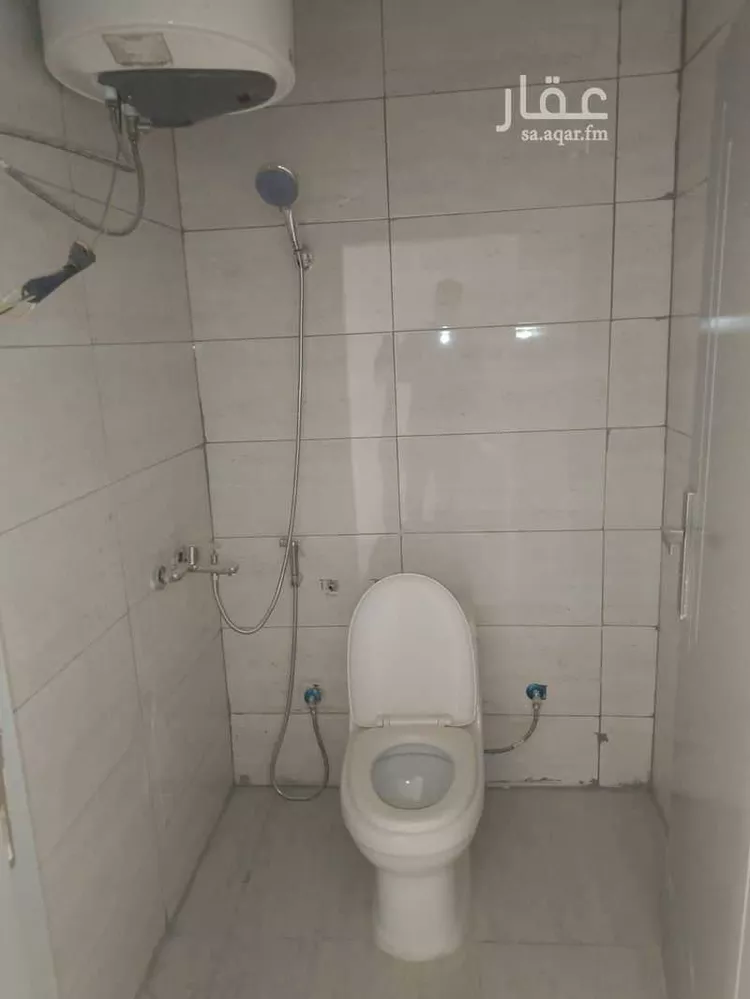 عمارة للإيجار في شارع وادي شعيت, حي أم الحمام الشرقي, مدينة الرياض, منطقة الرياض صورة 2