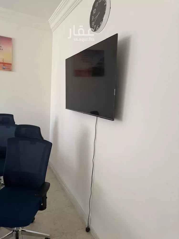 مكتب تجاري للإيجار في شارع خالد بن الوليد ، حي الشرفية ، جدة ، جدة