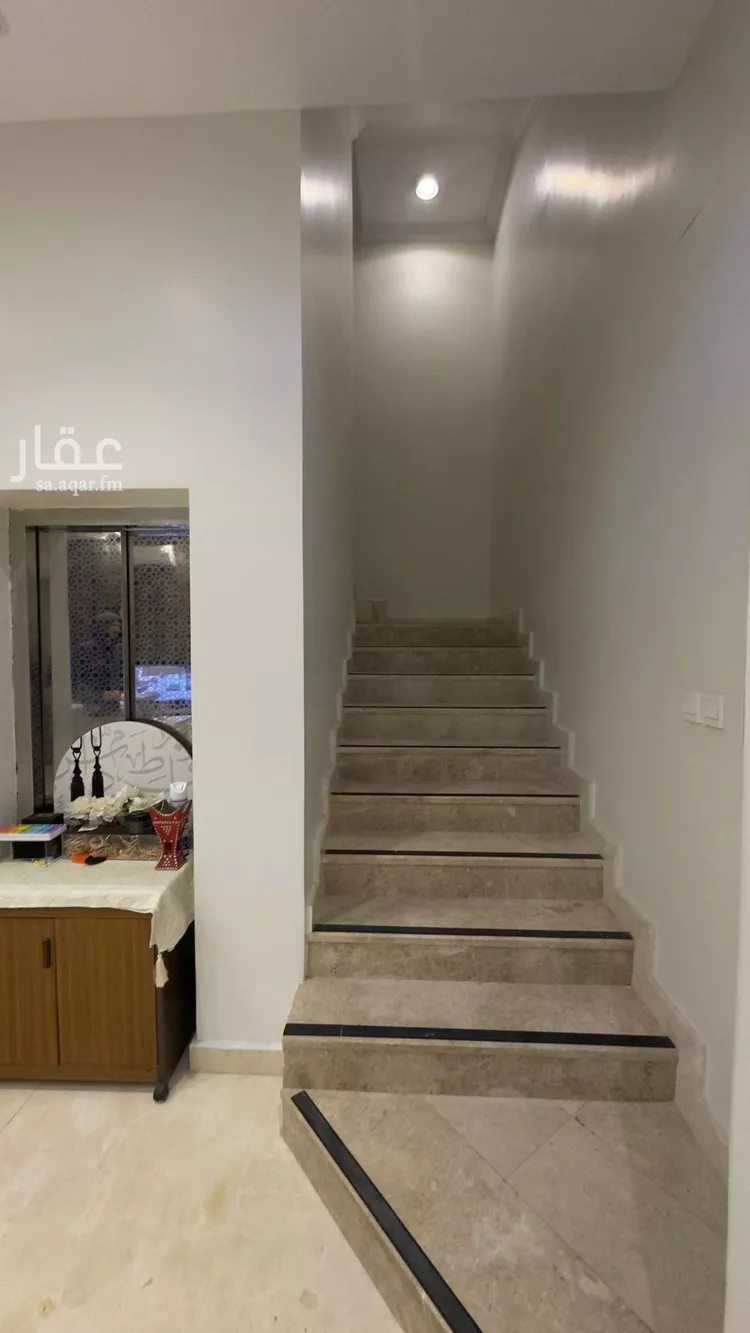 فيلا للبيع في شارع رقم 331, حي الملقا, مدينة الرياض, منطقة الرياض صورة 2
