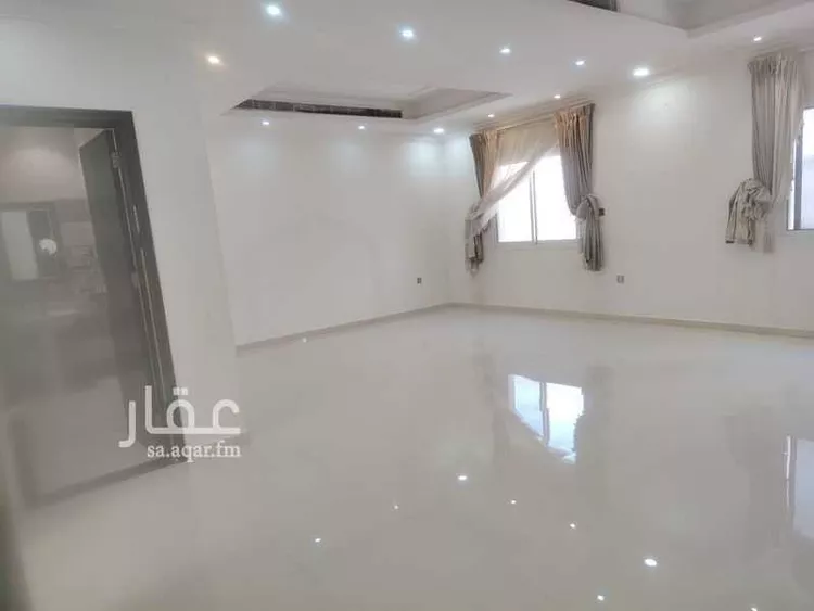 فيلا للإيجار في شارع صلاح الدين القرشي, حي العارض, مدينة الرياض, منطقة الرياض 5