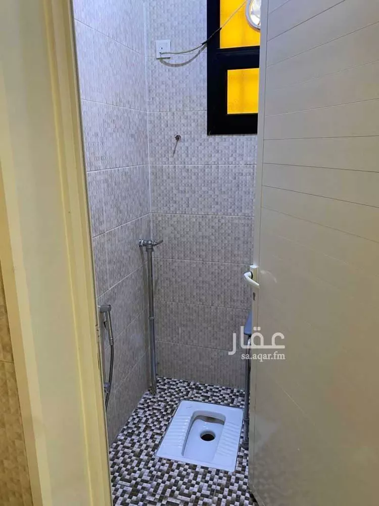 شقة للإيجار في شارع سعيد بن زيد ، حي الملك خالد ، عنيزة ، عنيزة
