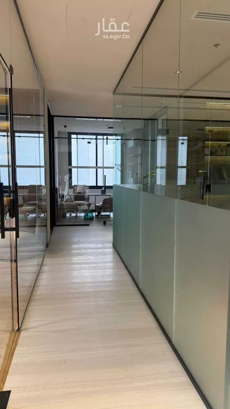 Commercial Office for Rent in Riyadh Al Qirawan صورة 4