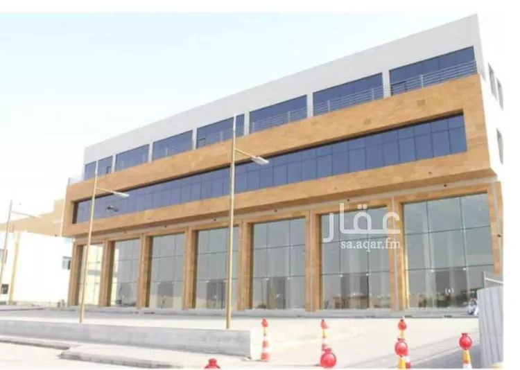 محل للإيجار في شارع الثمامه, حي الربيع, مدينة الرياض, منطقة الرياض