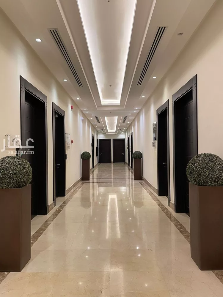 مكتب تجاري للإيجار في شارع الثمامه, حي الربيع, مدينة الرياض, منطقة الرياض صورة 2