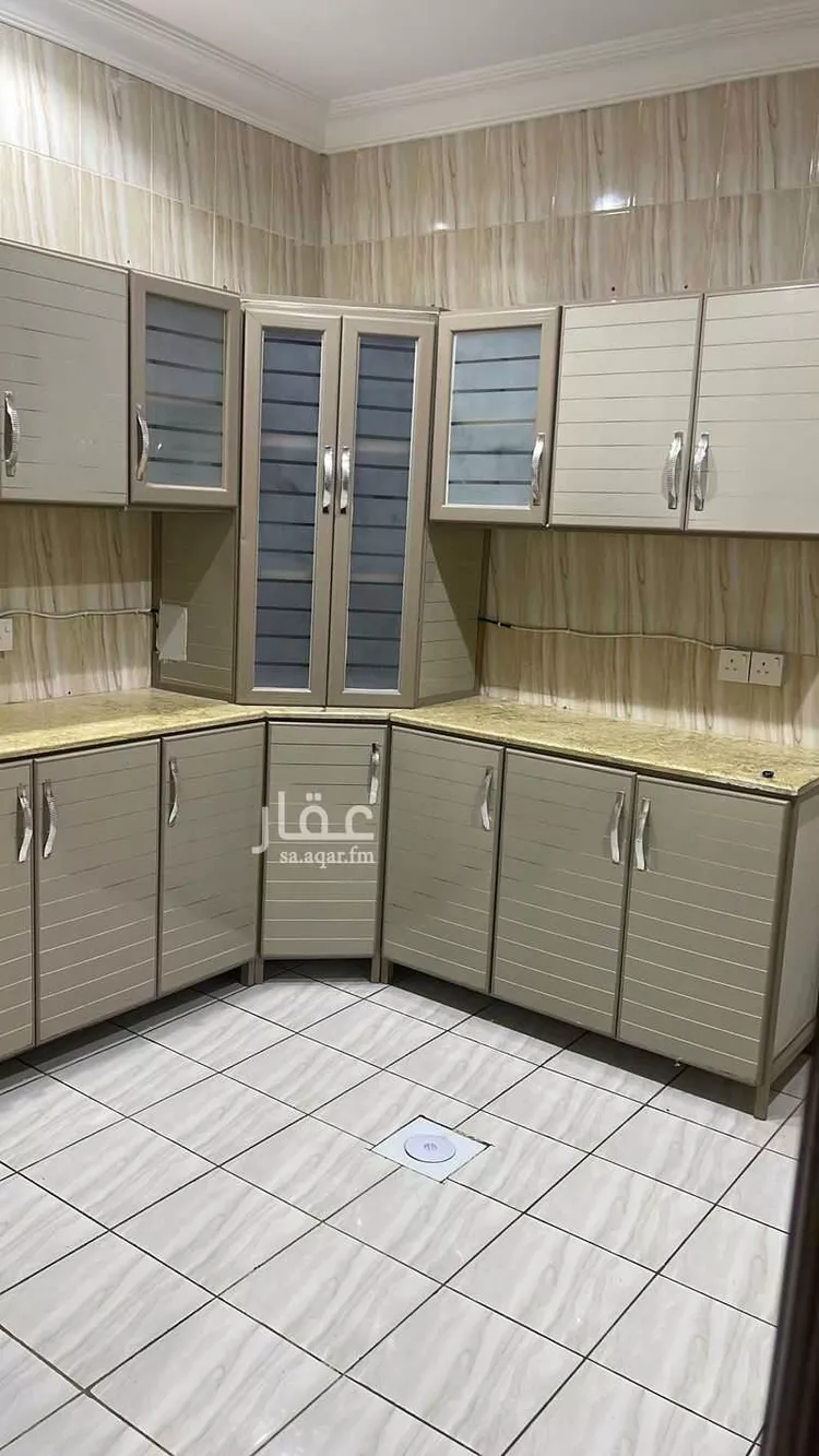 شقة للإيجار في شارع محمد رشيد رضا, حي العزيزية, مدينة الرياض, منطقة الرياض صورة 3