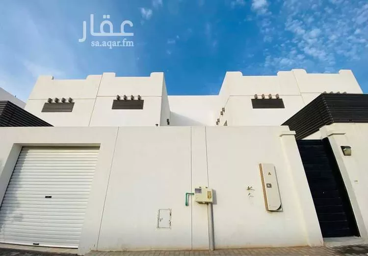فيلا للإيجار في شارع إسماعيل بن قتيبة ، حي الفاروق ، الرياض ، منطقة الرياض صورة 3