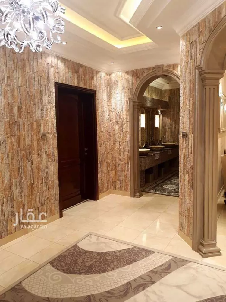 فيلا للبيع في شارع مسعود المنيعي, حي المصيف, مدينة تبوك, منطقة تبوك صورة 2