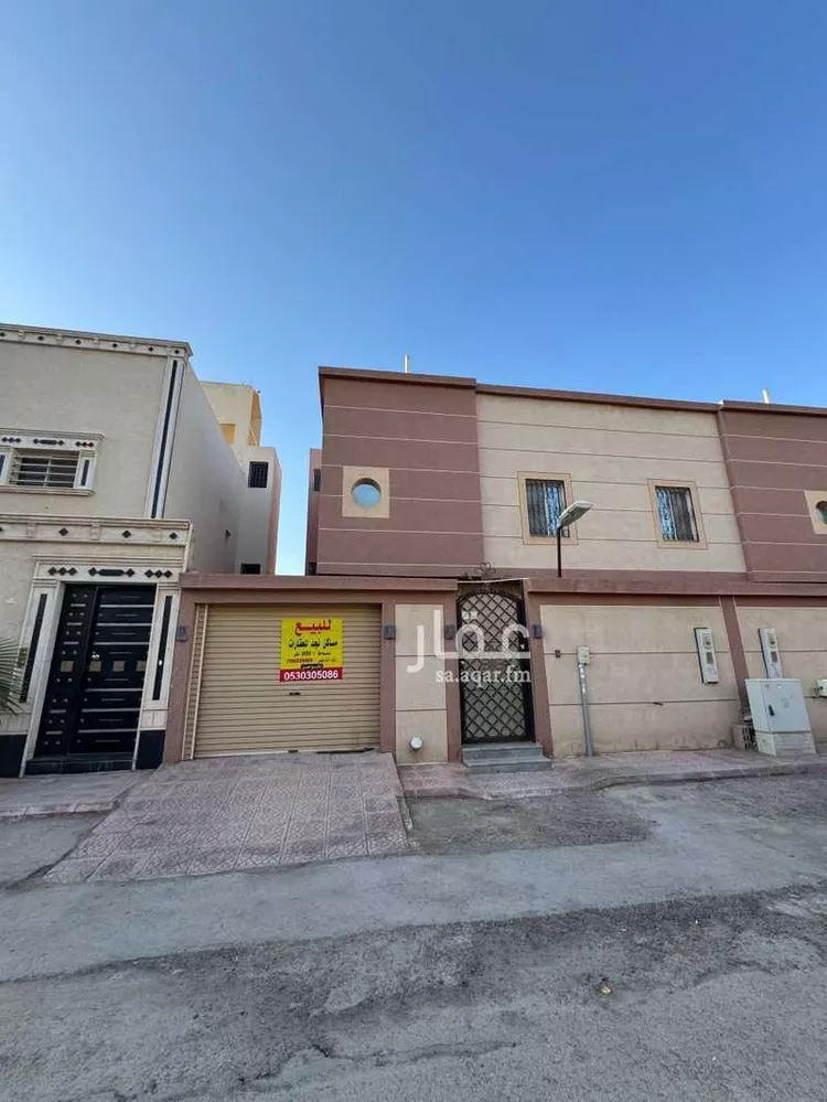فيلا للبيع في شارع رقم 242, حي ظهرة لبن, مدينة الرياض, منطقة الرياض
