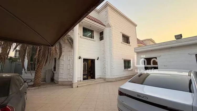 فيلا للبيع في شارع أحمد عبدالله بن فيصل, حي الملك فيصل, مدينة الرياض, منطقة الرياض صورة 2